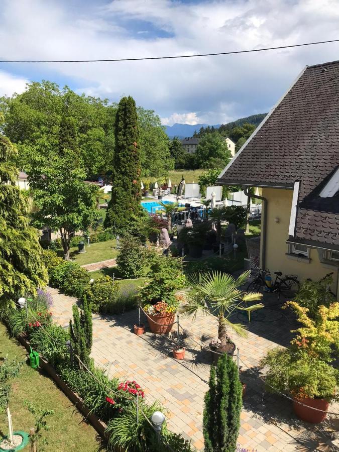 Ferienanlage Seehof Krumpendorf Екстериор снимка