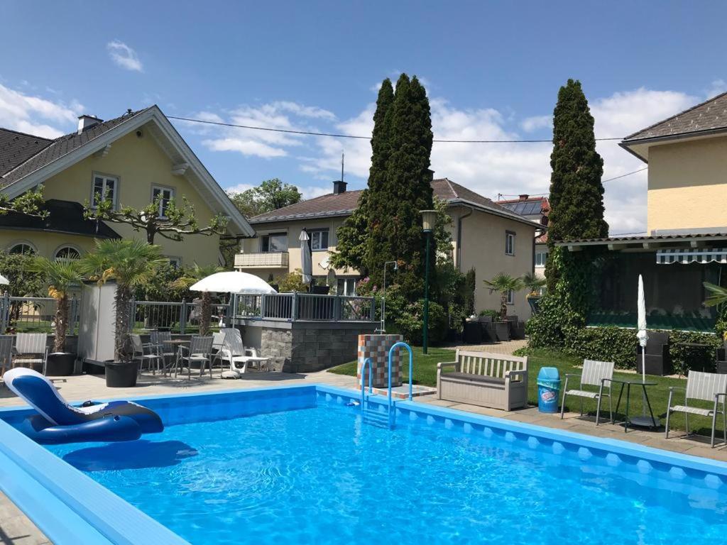 Ferienanlage Seehof Krumpendorf Екстериор снимка