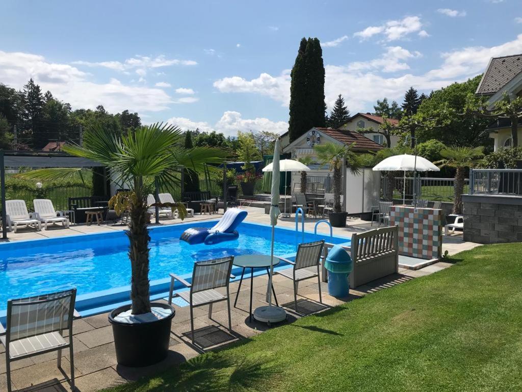 Ferienanlage Seehof Krumpendorf Екстериор снимка