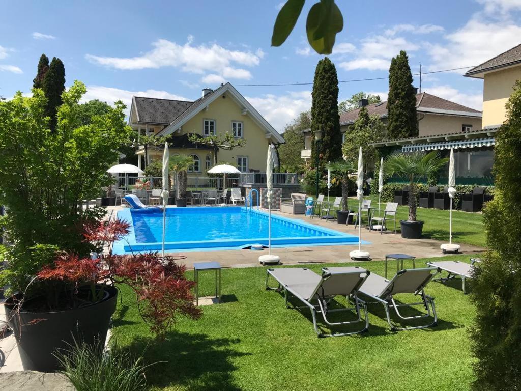 Ferienanlage Seehof Krumpendorf Екстериор снимка