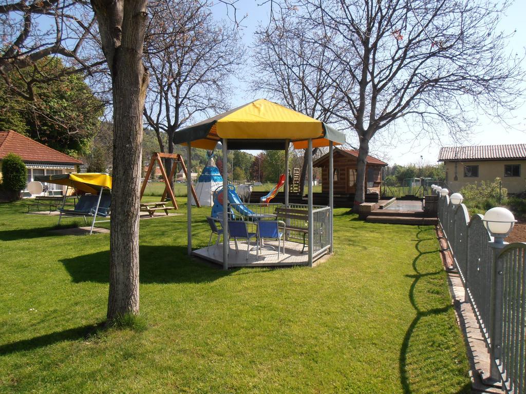 Ferienanlage Seehof Krumpendorf Екстериор снимка