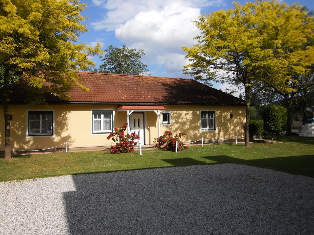 Ferienanlage Seehof Krumpendorf Екстериор снимка