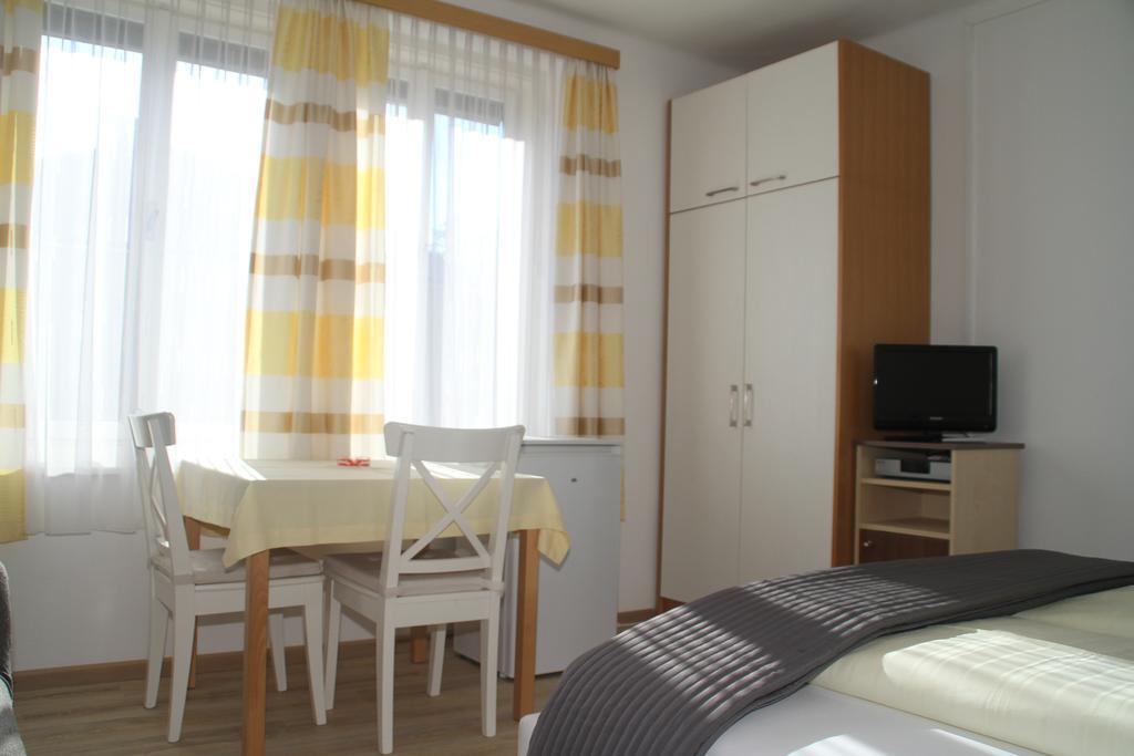 Ferienanlage Seehof Krumpendorf Екстериор снимка